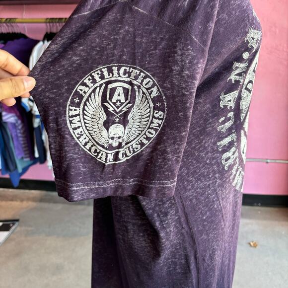 Affliction Live Fast Tee Size XL - Picture 5 of 7